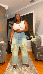 The "Rayna" Distressed Jeans