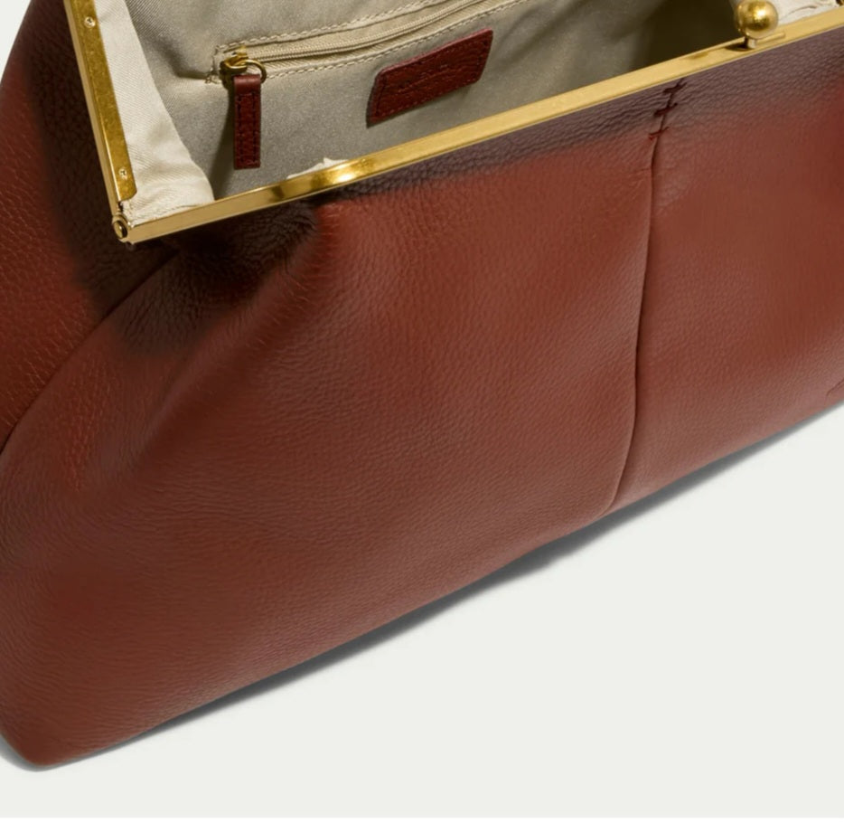 The "Zariah" Oversized Statement Clutch in Cognac | Ships Around June 21st