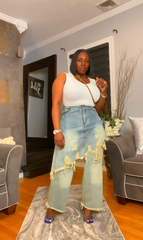 The "Rayna" Distressed Jeans