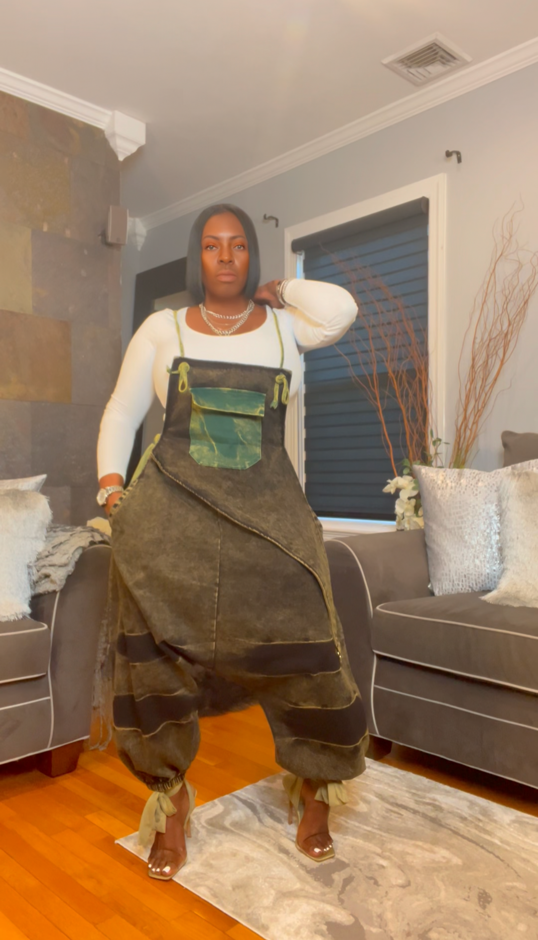 The "Zamirah" Oversized Jumper in Green | Pre-Order - Ships Between November 30th - December 20th