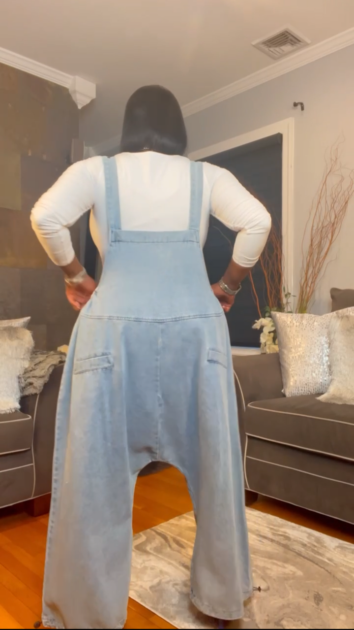 The "Nikki" Oversized Overalls in Light Wash | Last Stock🔥Ships Next Day
