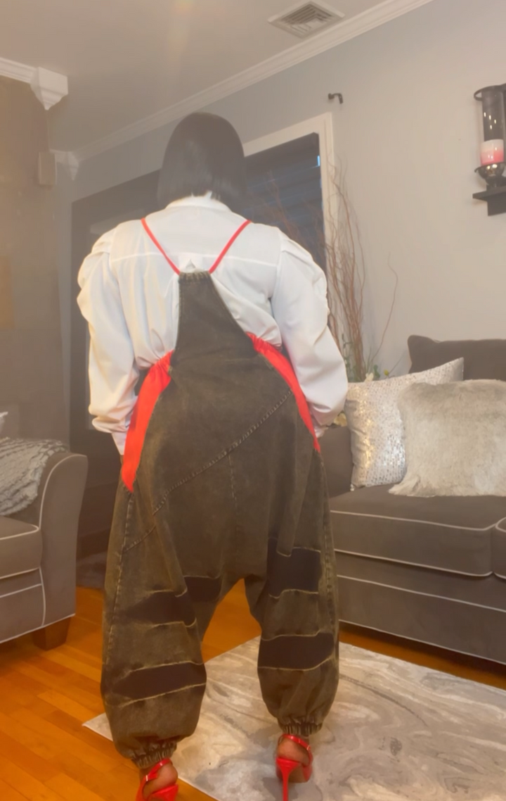 The "Zamirah" Oversized Jumper in Red | Pre-Order - Ships Between January 15th - January 30th