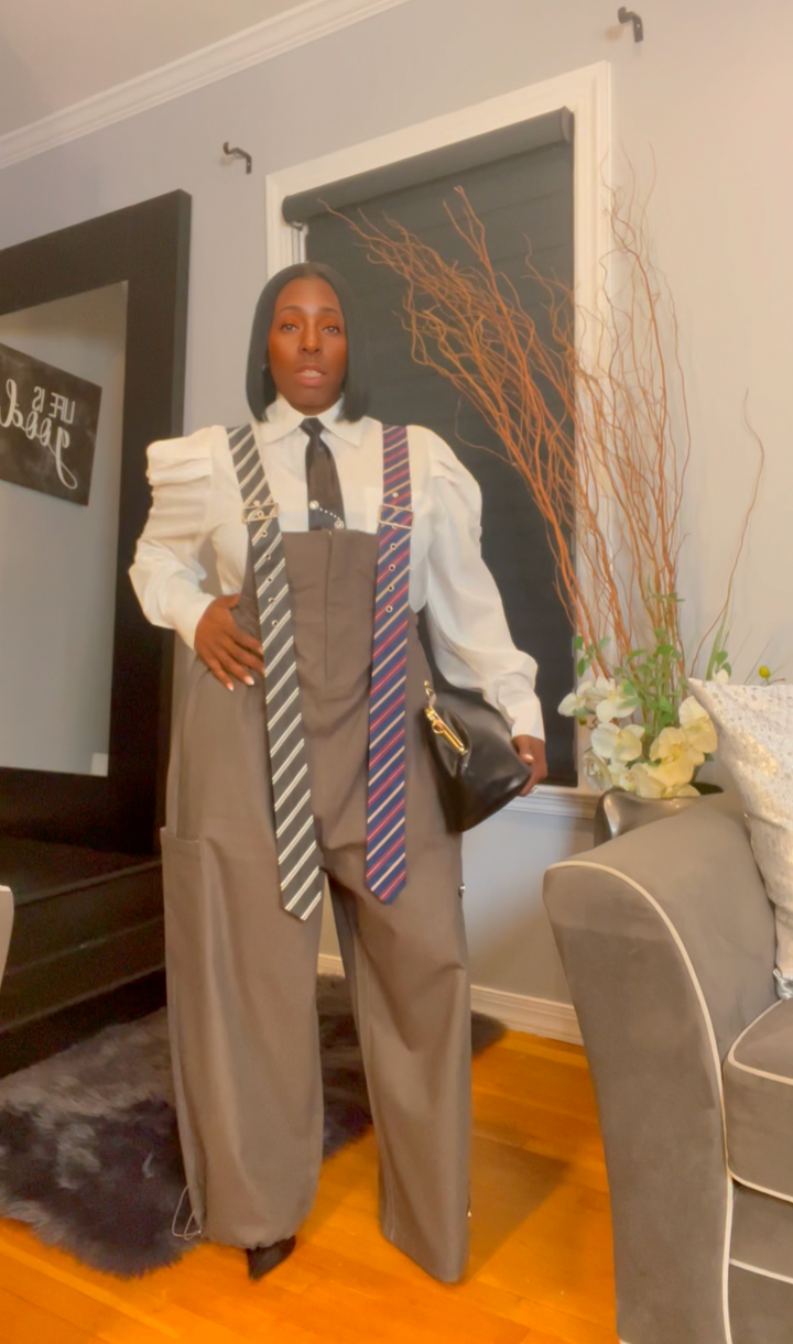 The "Shanice" Oversized Jumper in Army Green | Pre-Order - Ships Between January 15th - January 30th