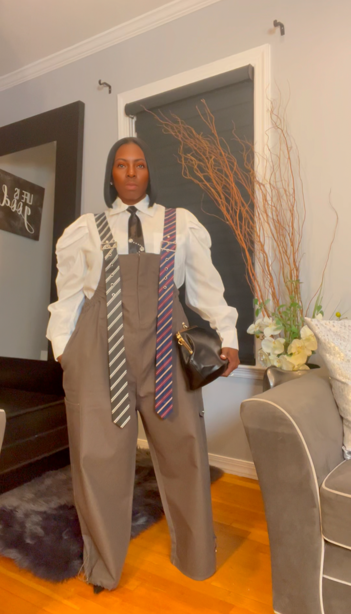 The "Shanice" Oversized Jumper in Army Green | Pre-Order - Ships Between January 15th - January 30th