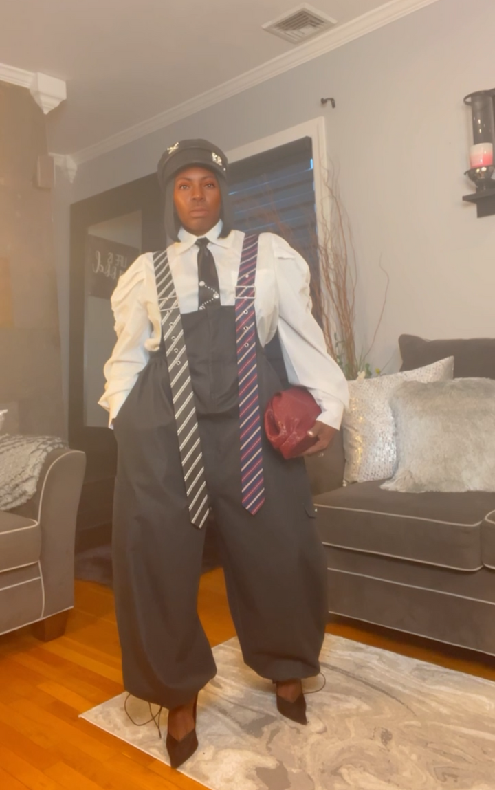 The "Shanice" Oversized Jumper in Blackish Blue | Ready to Ship