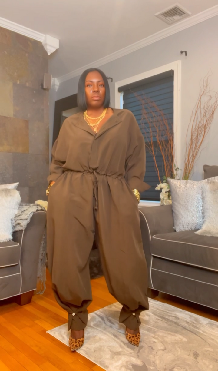 The "Nyelle" Oversized Jumper in Mocha | Pre-Order - Ships Between June 10th and June 15th