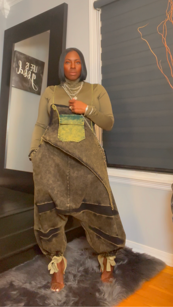 The "Zamirah" Oversized Jumper in Green | Ready to Ship - Limited Stock