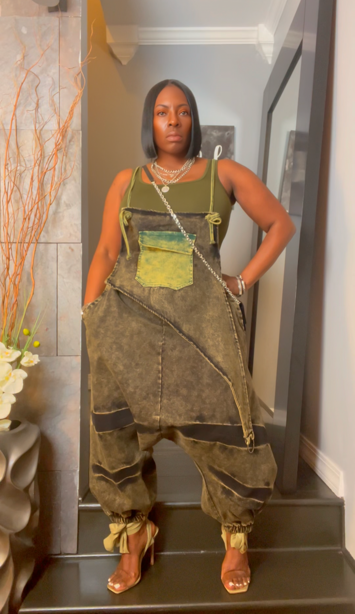 The "Zamirah" Oversized Jumper in Green | Free Shipping Included